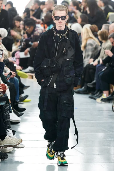Look 44
